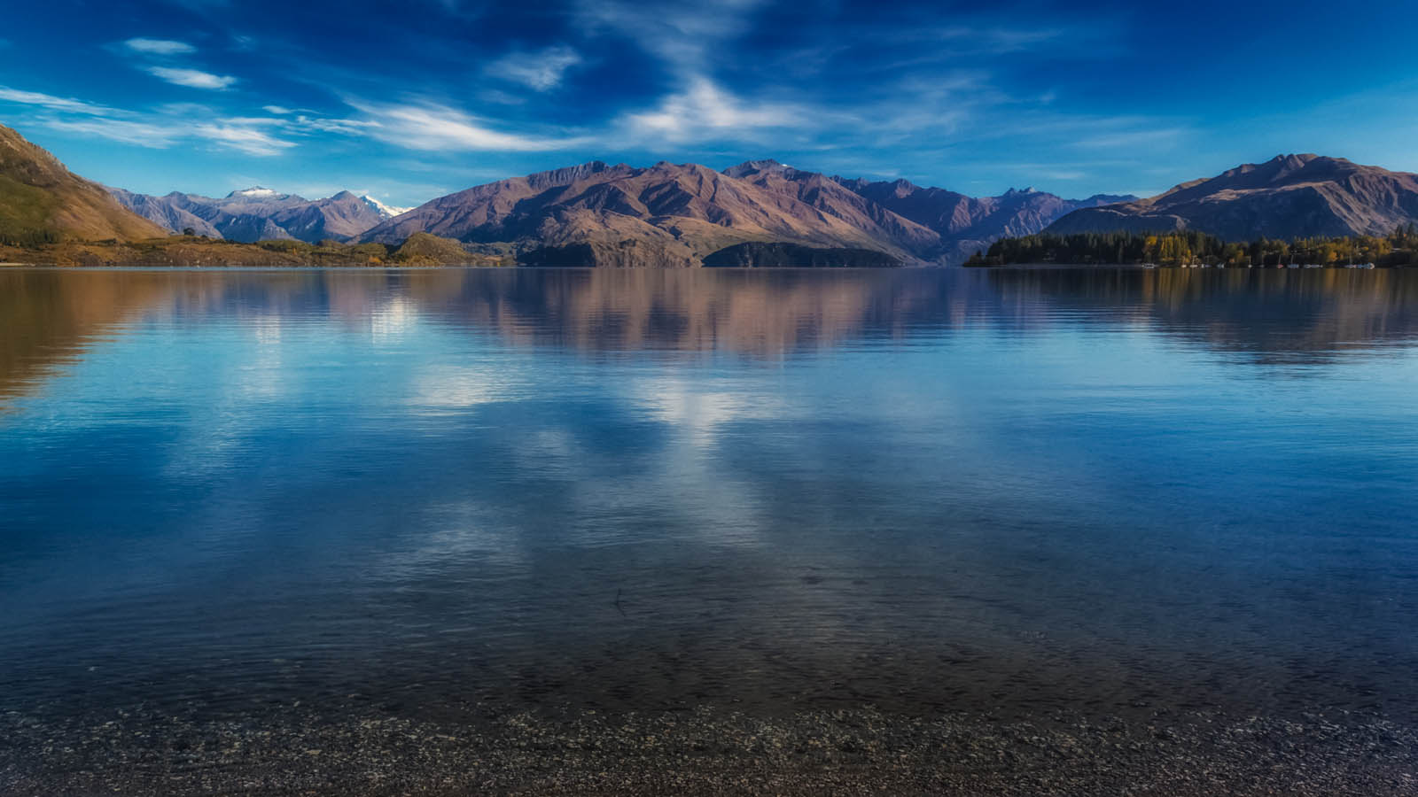 places to visit in new zealand lake taupo