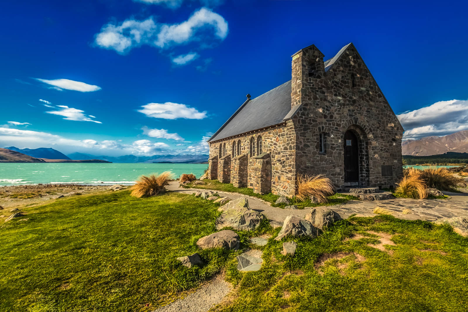 visit new zealand lake tekapo