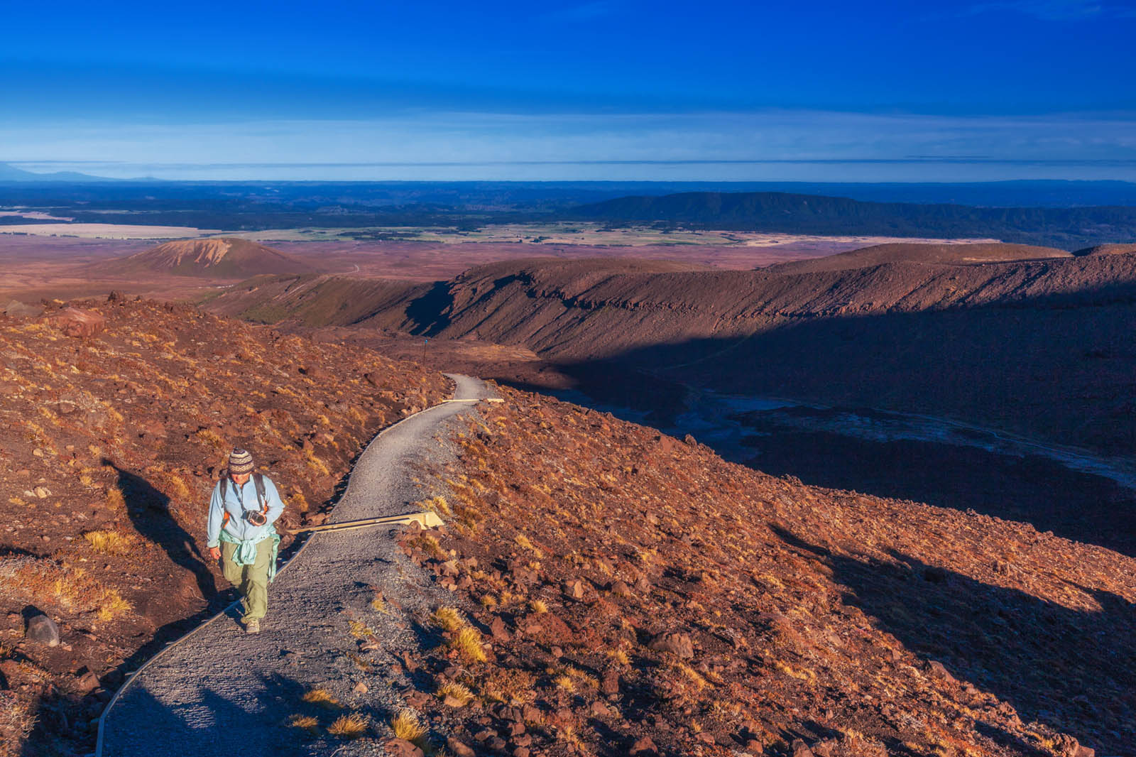 treks in new zealand tongariro crossing