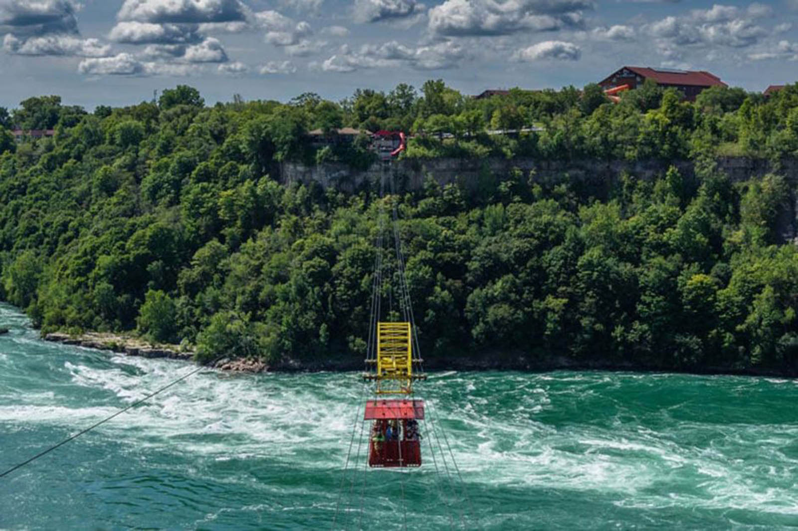 whirlpool aerocar over the whirlpool of niagara gorge canada