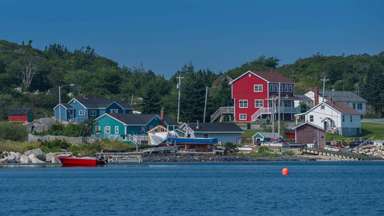 what to do in nova scotia boat tours