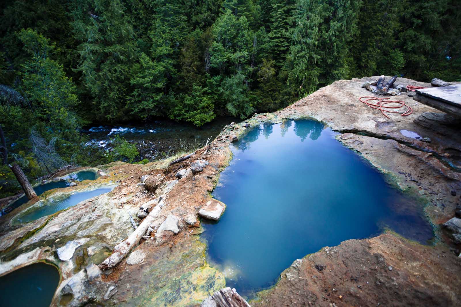 oregon things to do umpqua hot springs