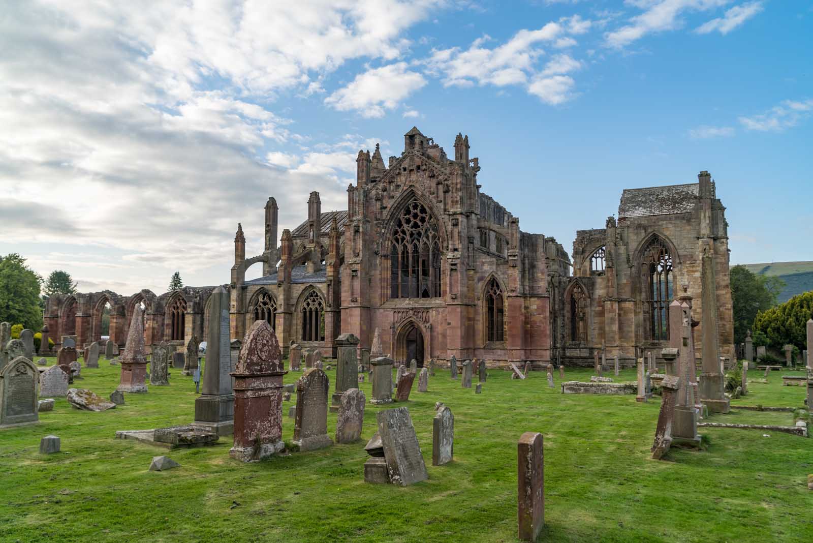 things to do in scotland melrose abbey