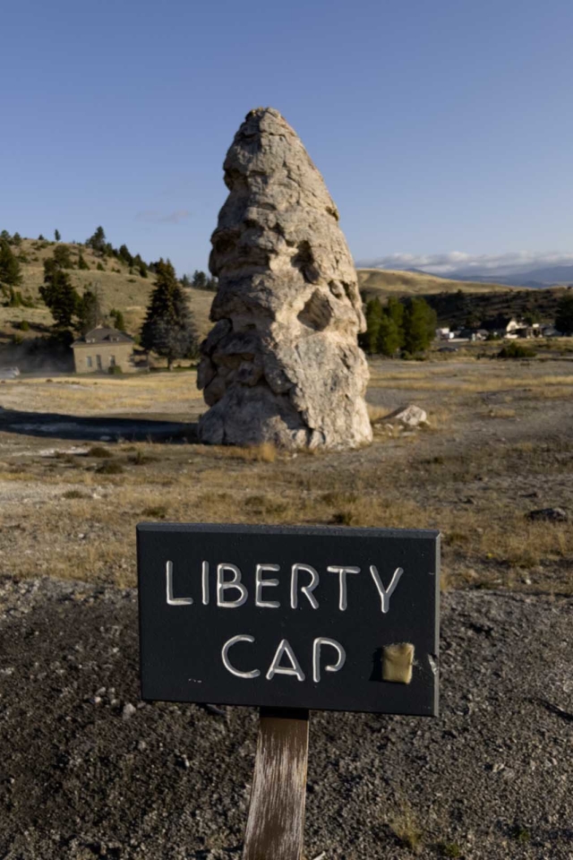 best things to do in yellowstone liberty cap