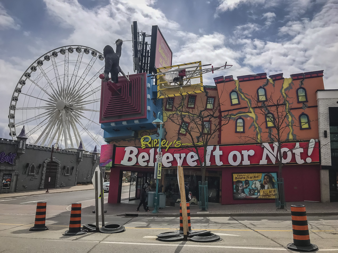 toronto to niagara falls clifton hill