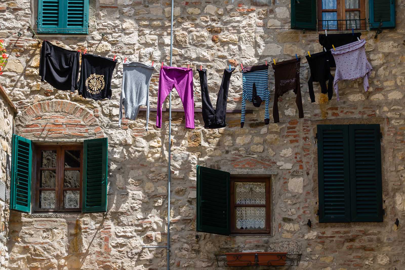 laundry hanging 