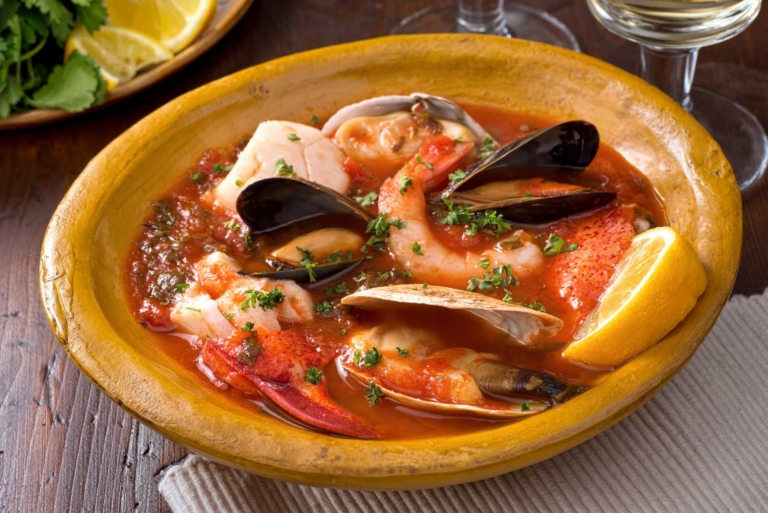 Portuguese Food: 26 Traditional Dishes to try in Portugal or at home ...