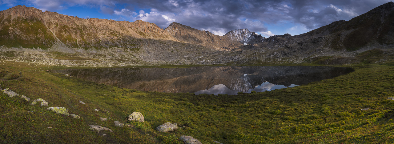 Boz Uchuk Lake trekking kyrgyzstan
