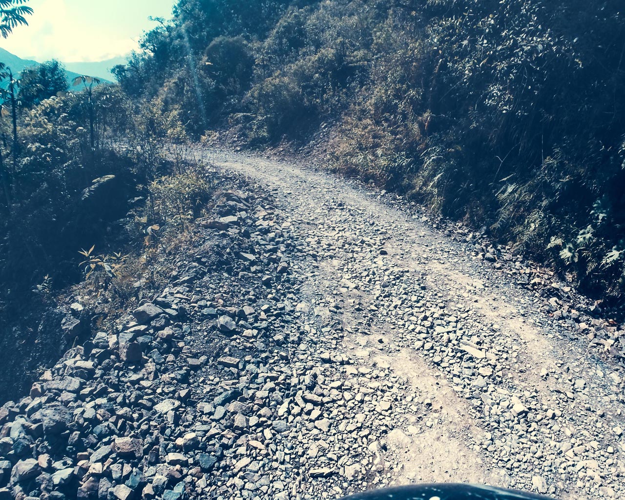 travel to bolivia death road