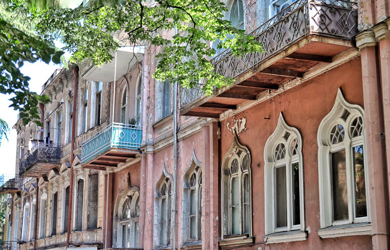 tbilisi travel | old city balconies