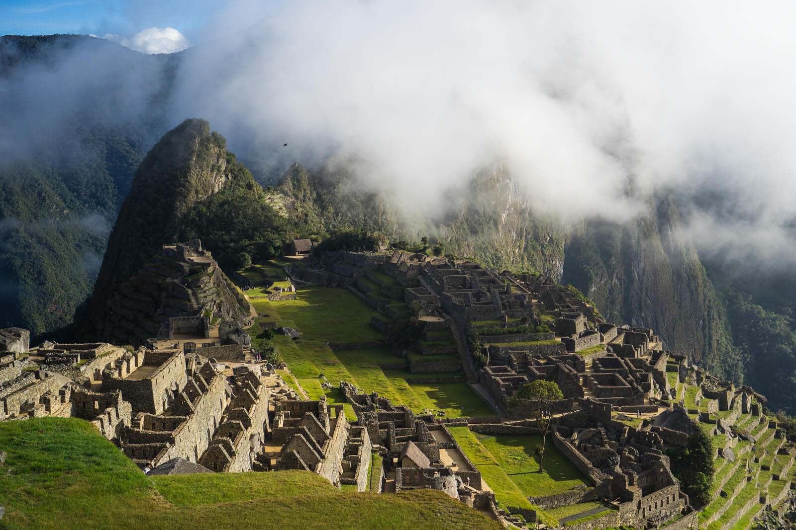 reasons to visit peru machu picchu