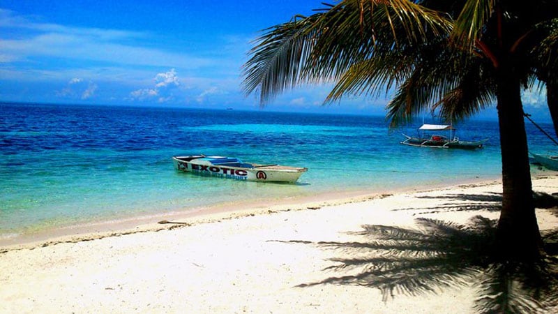 visit the philippines diving and beaches