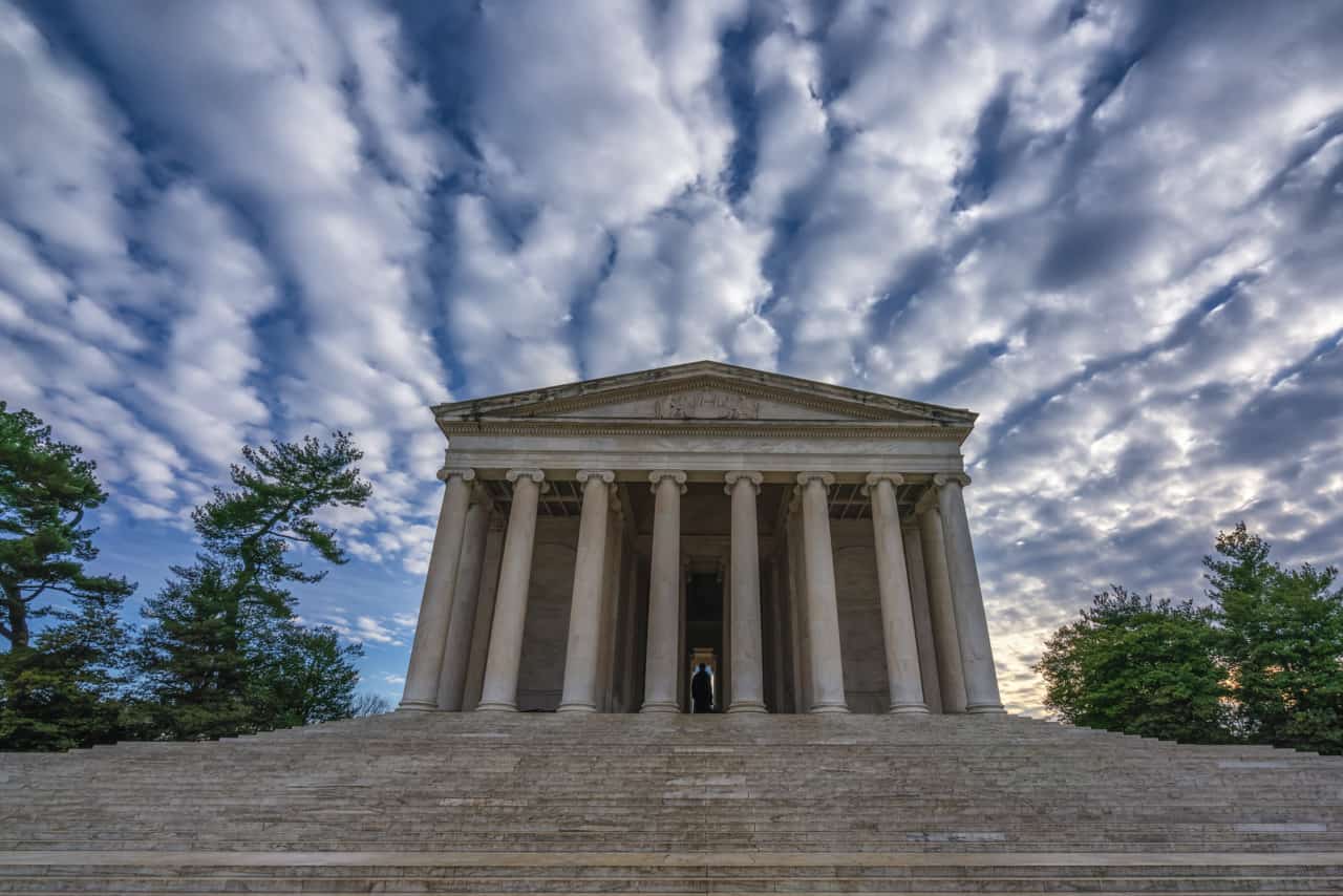 walking-tour-washington-dc-Jefferson-Memorial