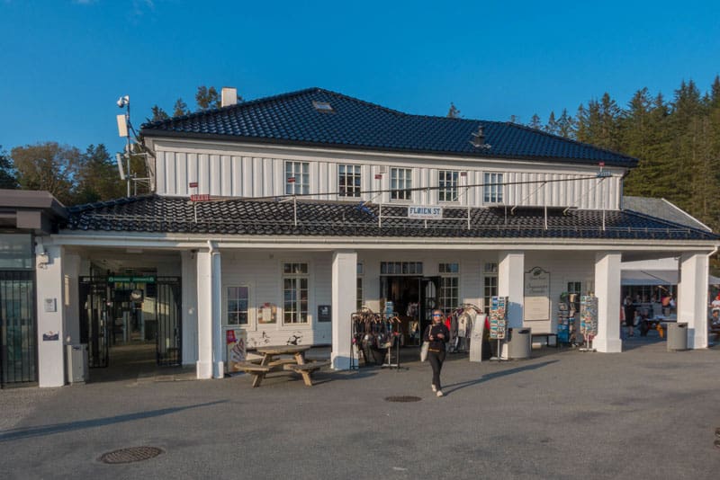 what to see in bergen building