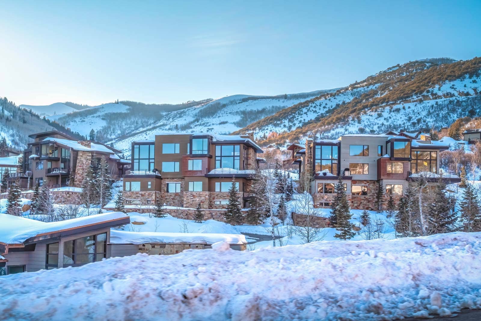 21 Best Places to Visit in December in the USA (2025 Edition) Park City, Utah, covered in snow and lit up for the holidays.