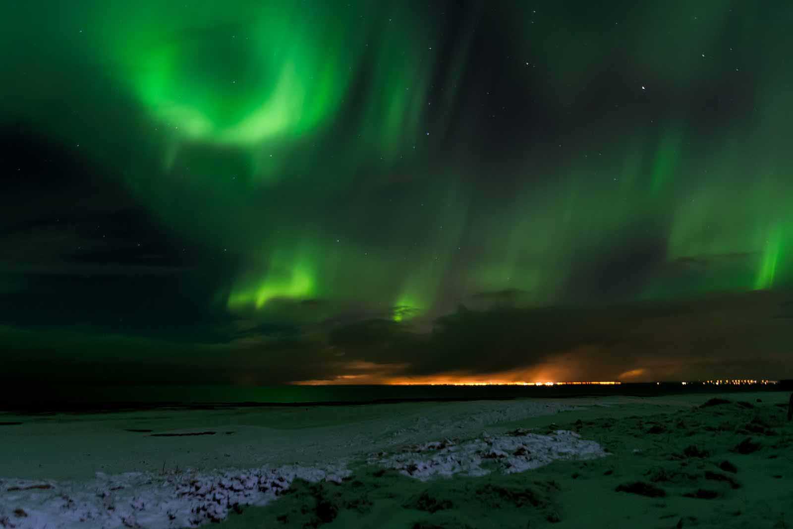 where to see the northern lights in Canada tips