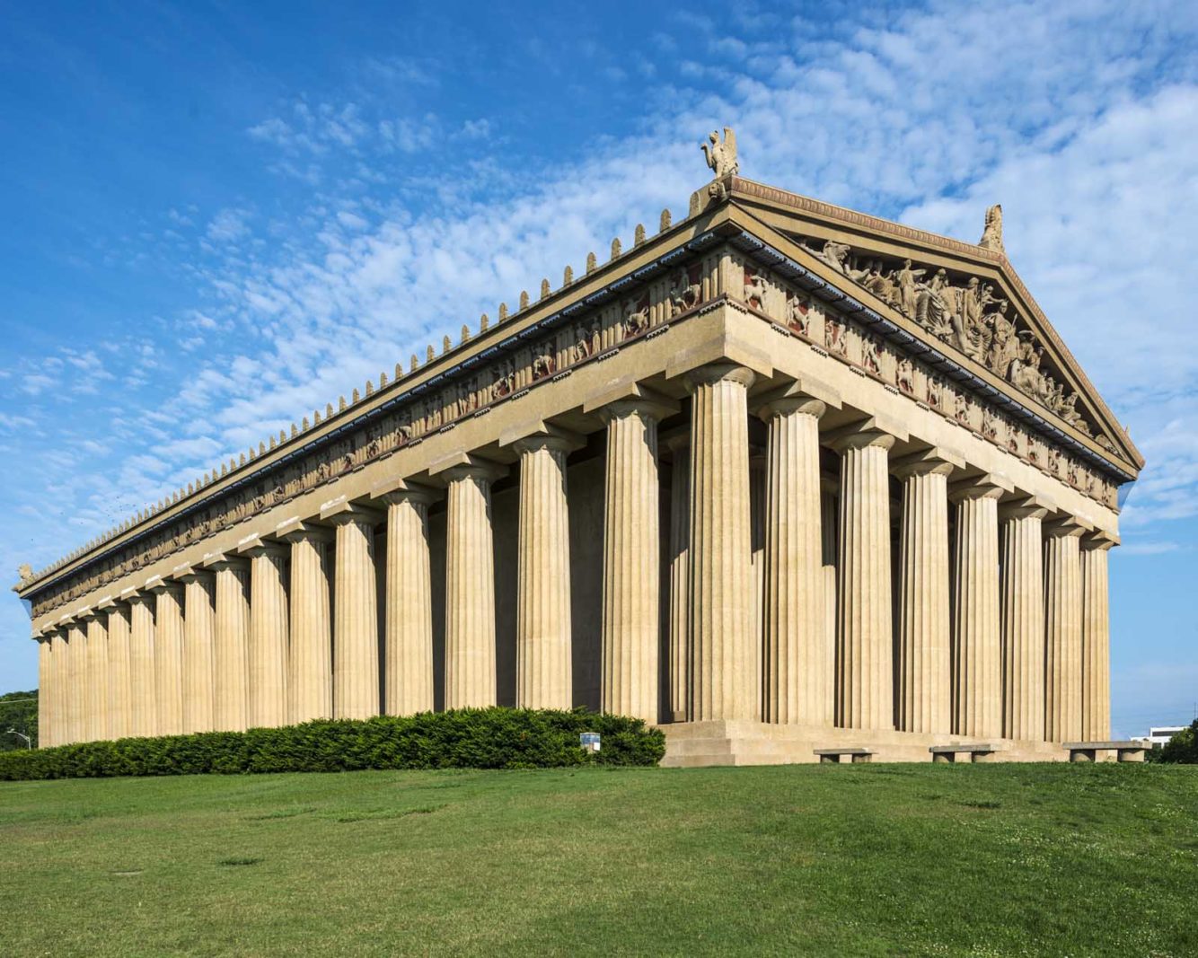 where to stay in nashville west end parthenon