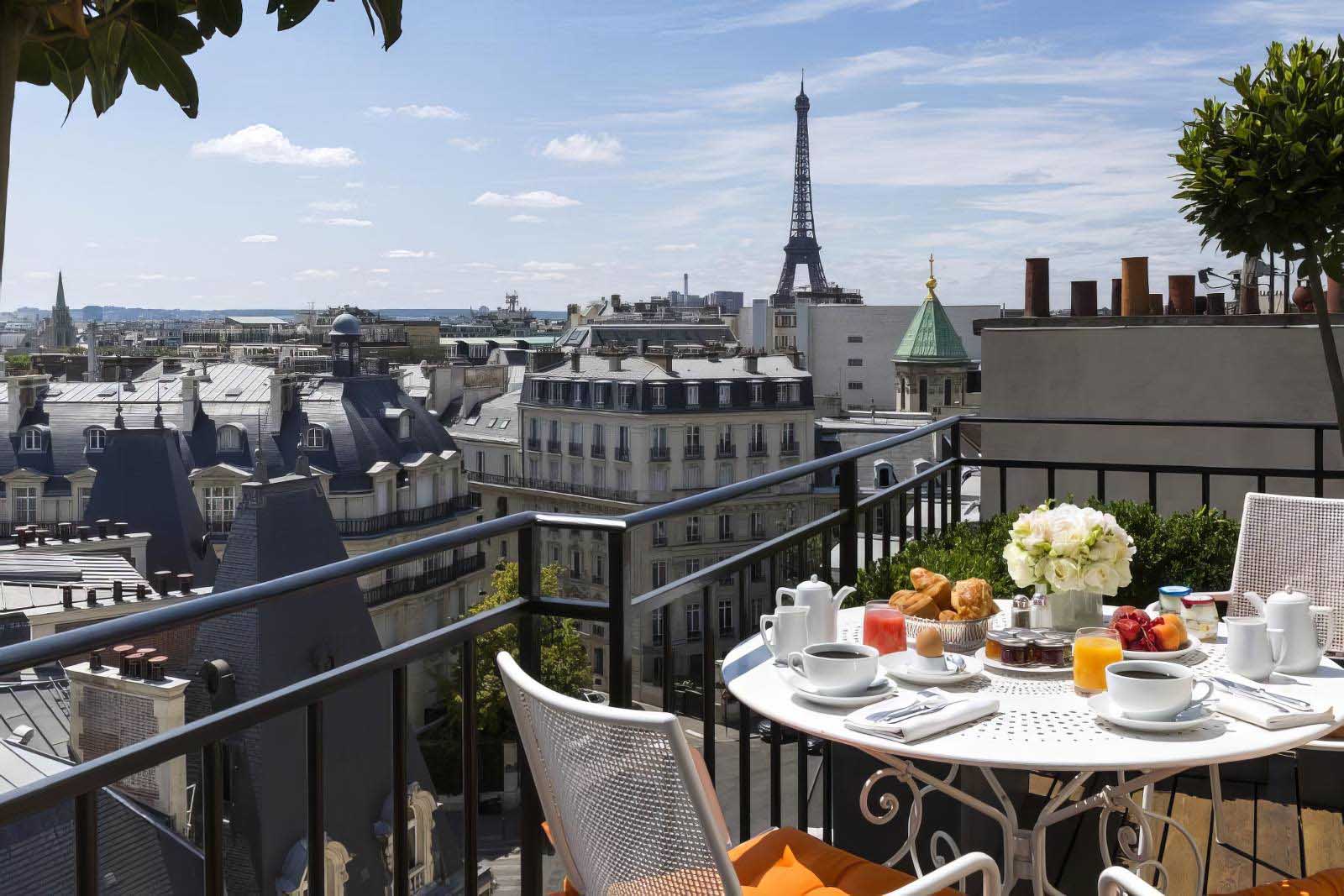 where to stay in paris eiffel tower views
