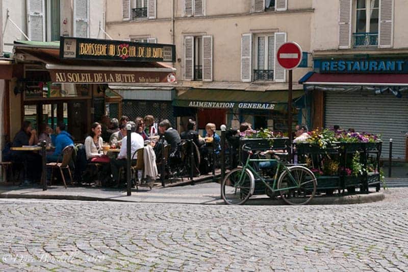 where to stay in Paris cafes