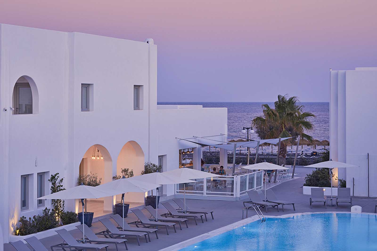 where to stay in santorini aqua blue beach hotel