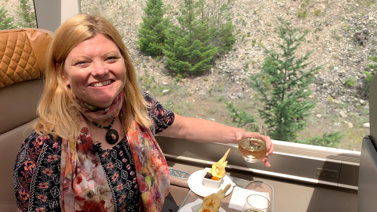 canadian rocky mountain train wine and cheese