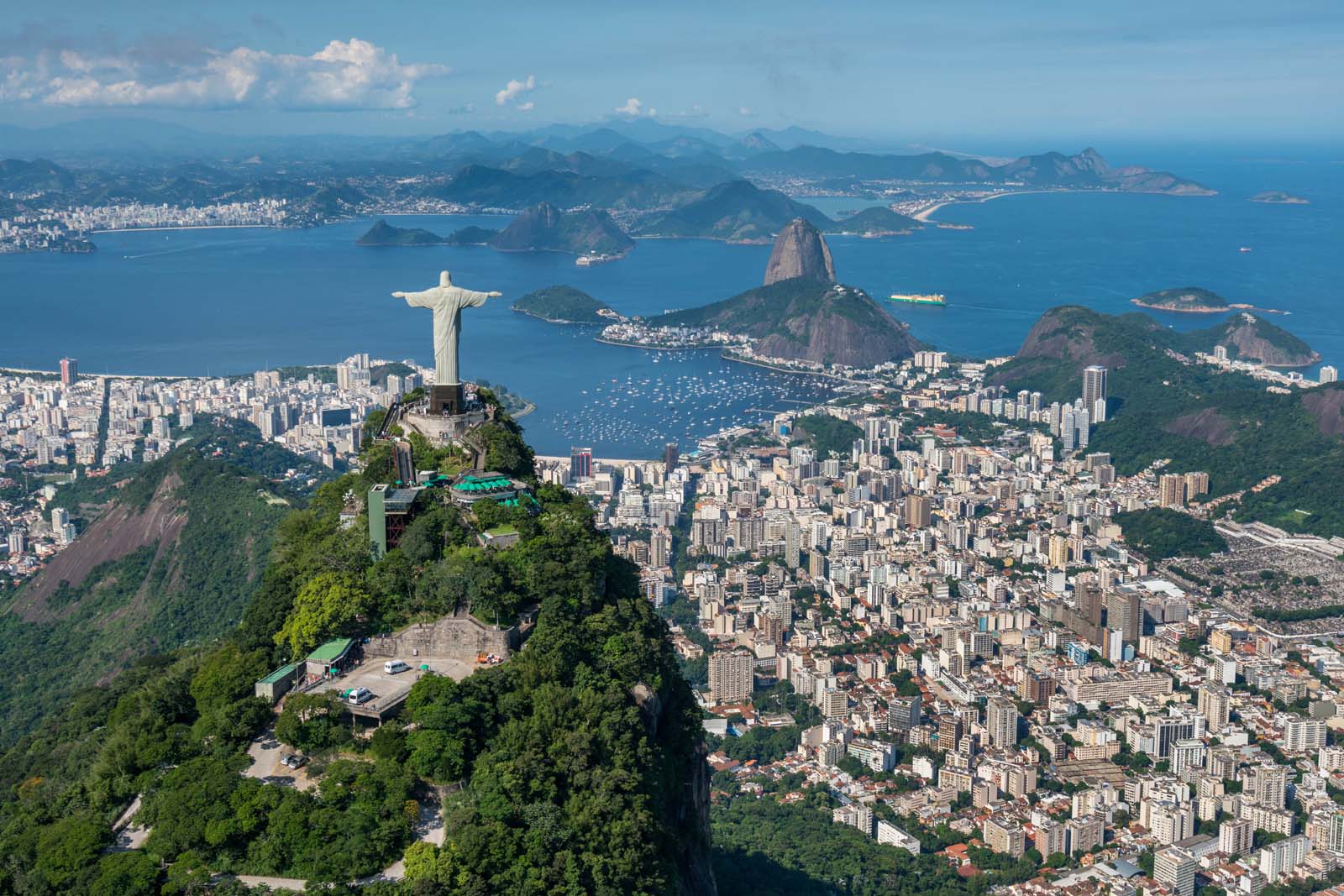 christ the redeemer was named one of the new seven wonders of the world
