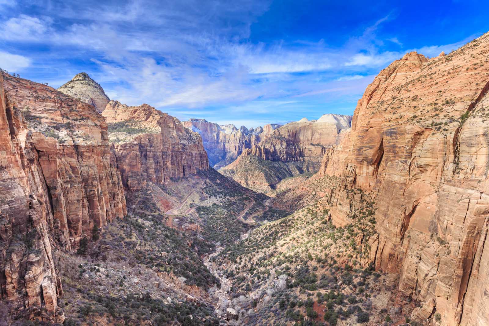 hikes in zion zion canyon overlook trail